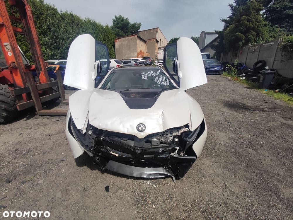 BMW i8 - 5