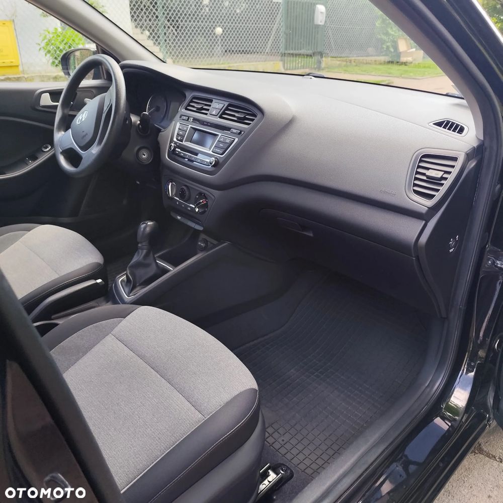 Hyundai i20 1.2 Classic Plus - 11