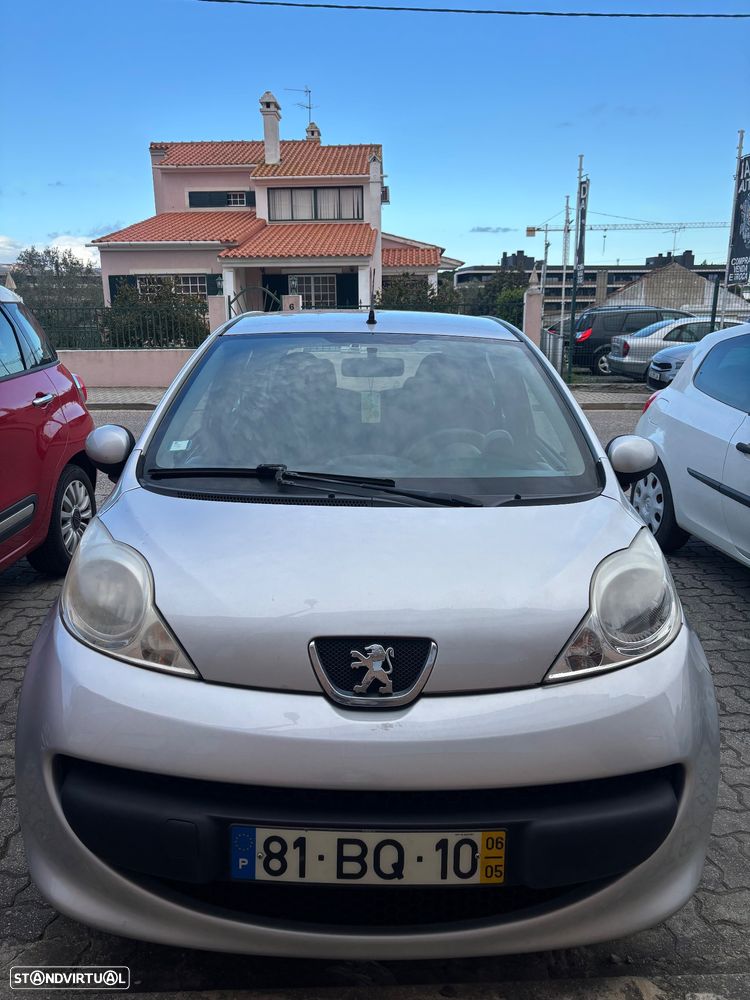 Peugeot 107 1.0 Trendy - 1