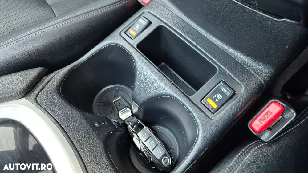 Nissan X-Trail 1.6L dCI Start/Stop XTRONIC Tekna - 12