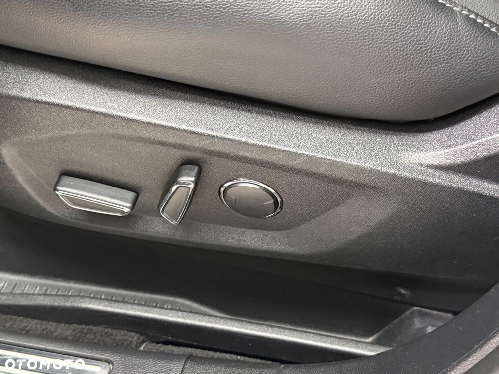 Ford S-Max 2.0 TDCi Titanium PowerShift - 18