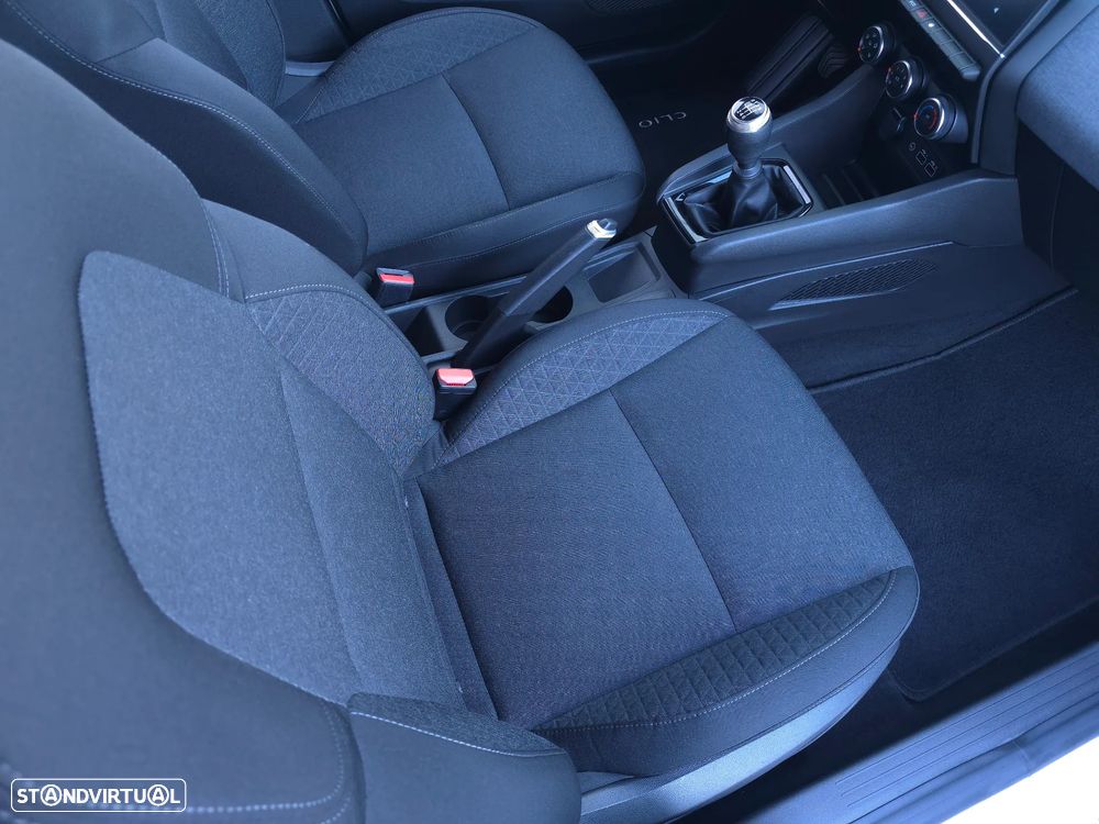 Renault Clio 1.0 TCe Evolution Bi-Fuel - 28