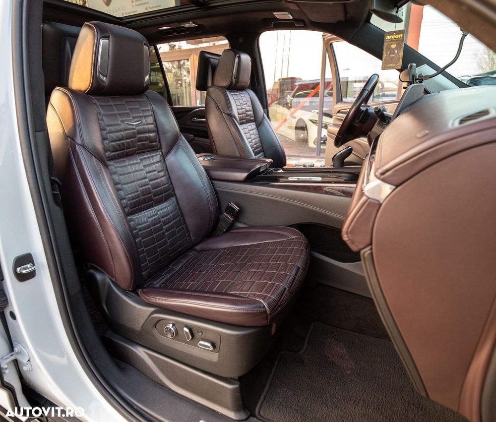 Cadillac Escalade - 10