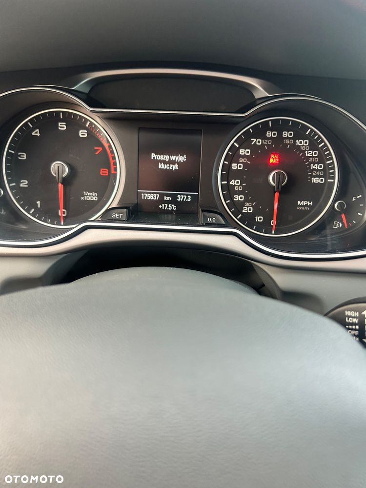 Audi A4 Limousine - 13