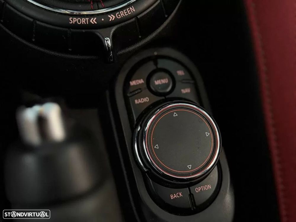 MINI 3 Portas John Cooper Works Aut. - 13