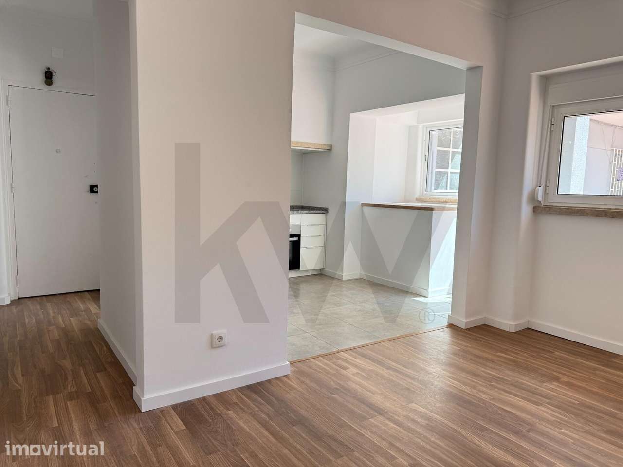 Apartamento T1 com Terraço na Rua Ferreira Borges - Grande imagem: 5/27