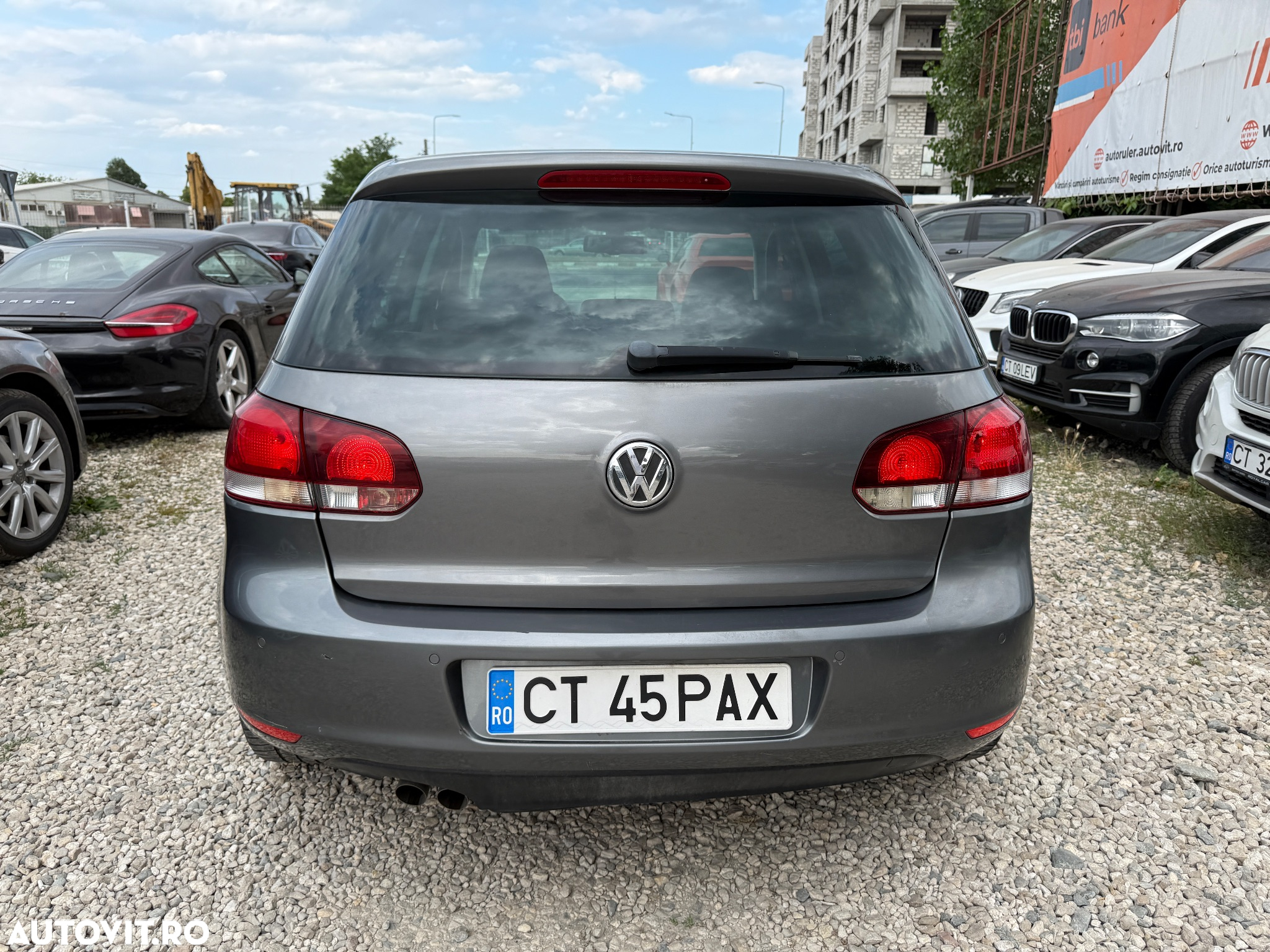 Volkswagen Golf 2.0 TDI DPF Highline - 8