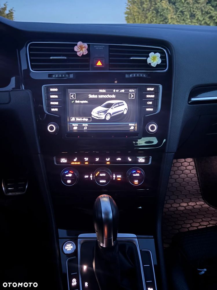 Volkswagen Golf 2.0 TDI BMT Highline DSG - 9