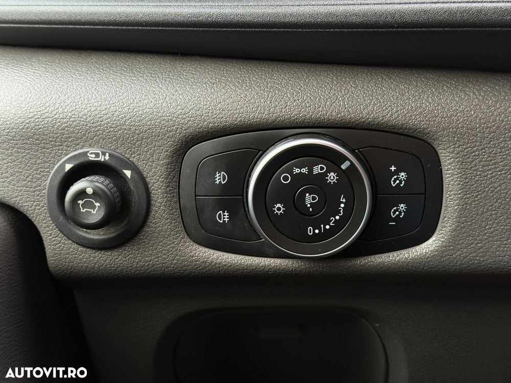 Ford Transit - 21