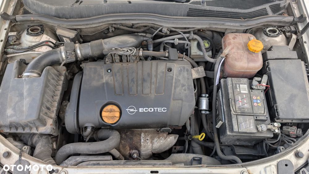 Opel Astra 1.8 Sport - 17