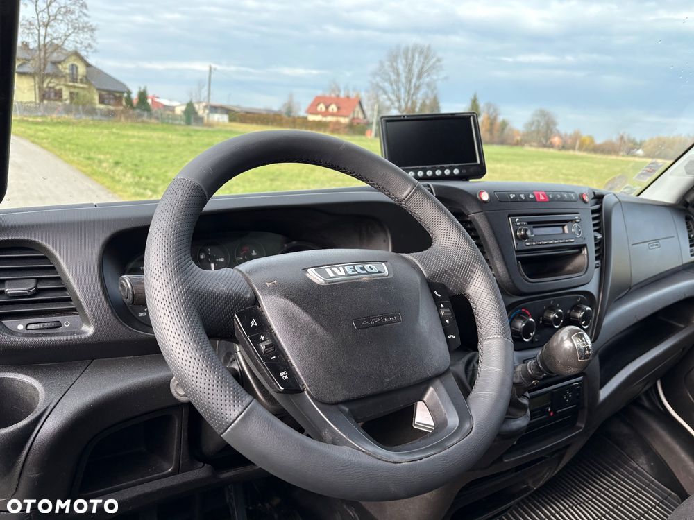 Iveco DAILY 70C17/Wywrot na 3strony/DMC 7000Kg/Żuraw/Klima/Super stan - 26