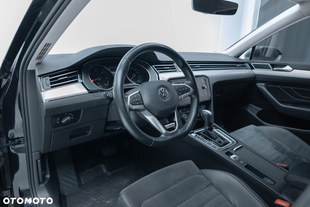 Volkswagen Passat 2.0 TDI 4Mot Elegance DSG - 31