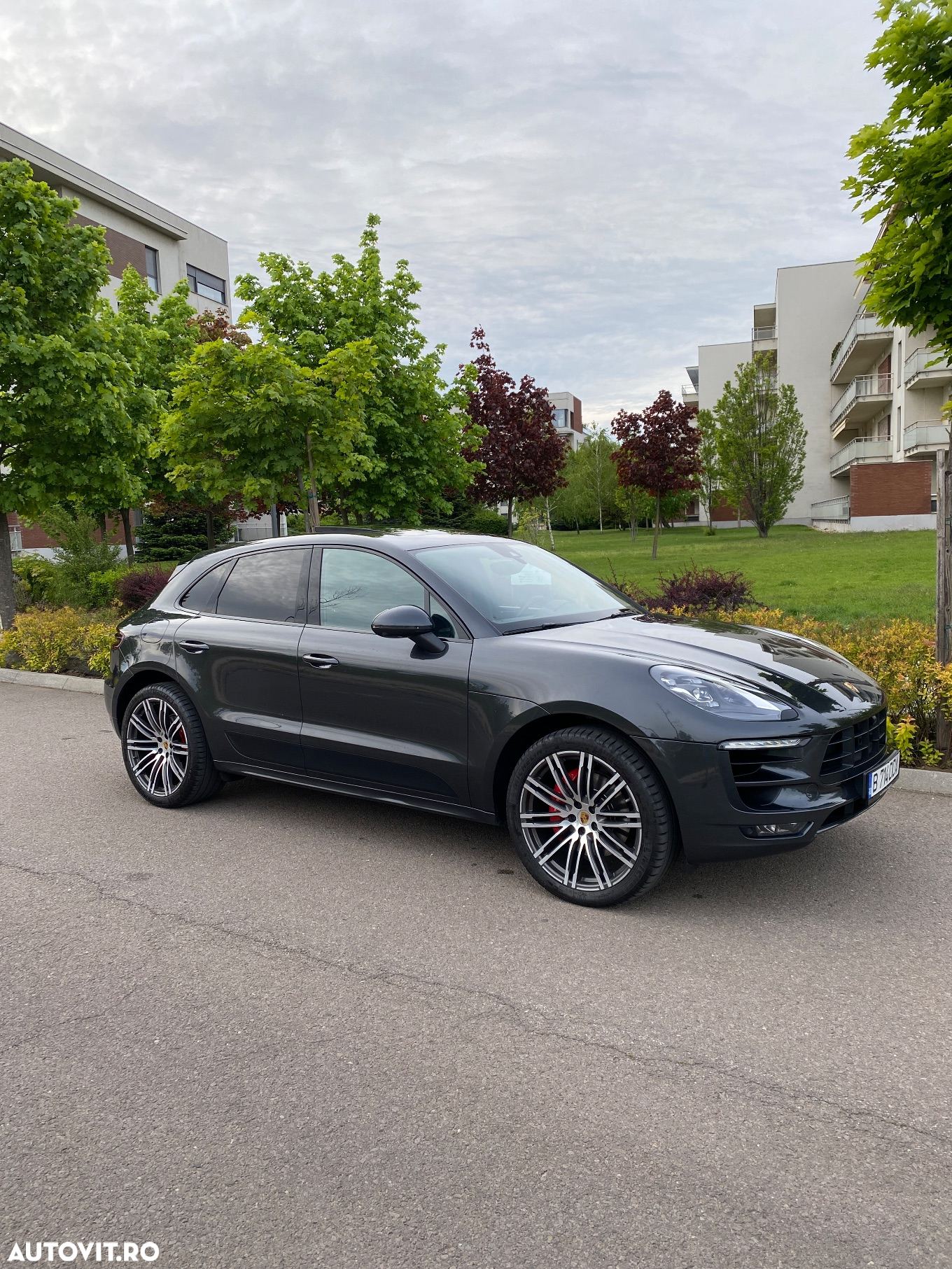 Porsche Macan GTS PDK - 2