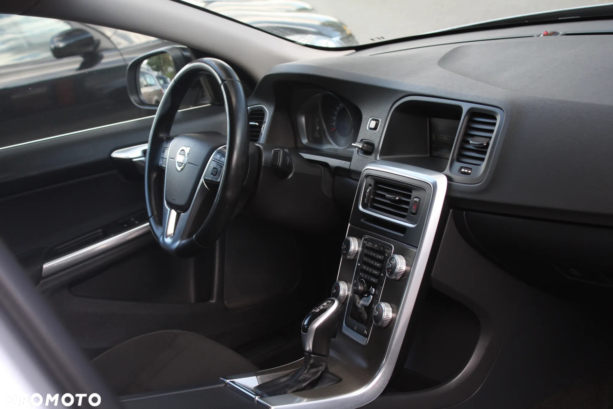 Volvo S60 D3 Kinetic - 28