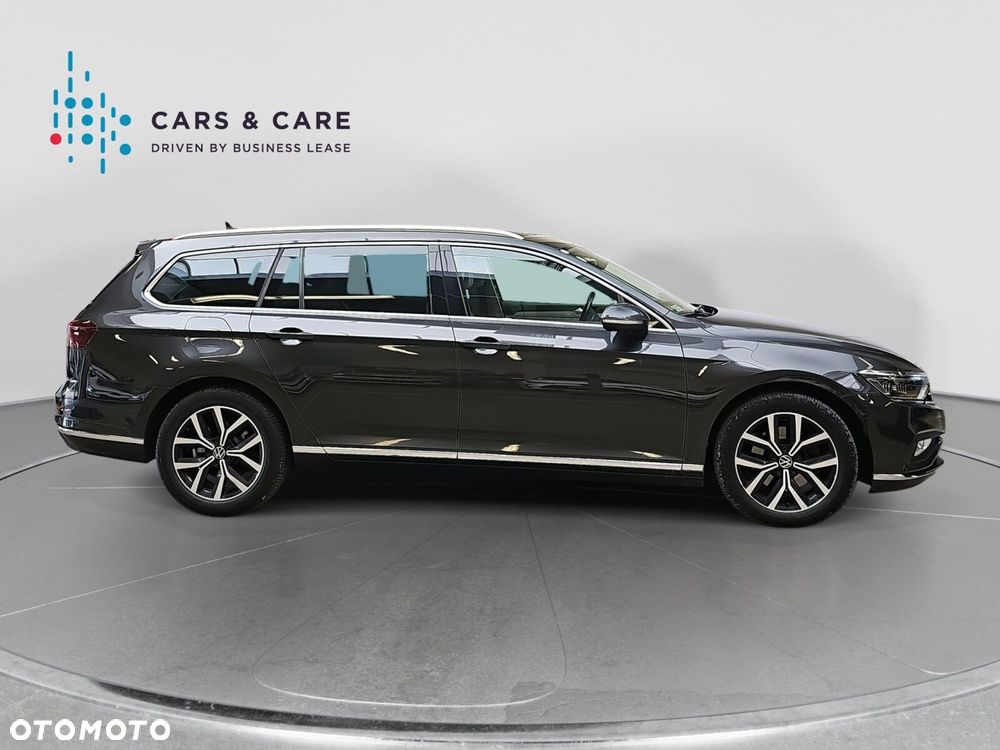 Volkswagen Passat - 28