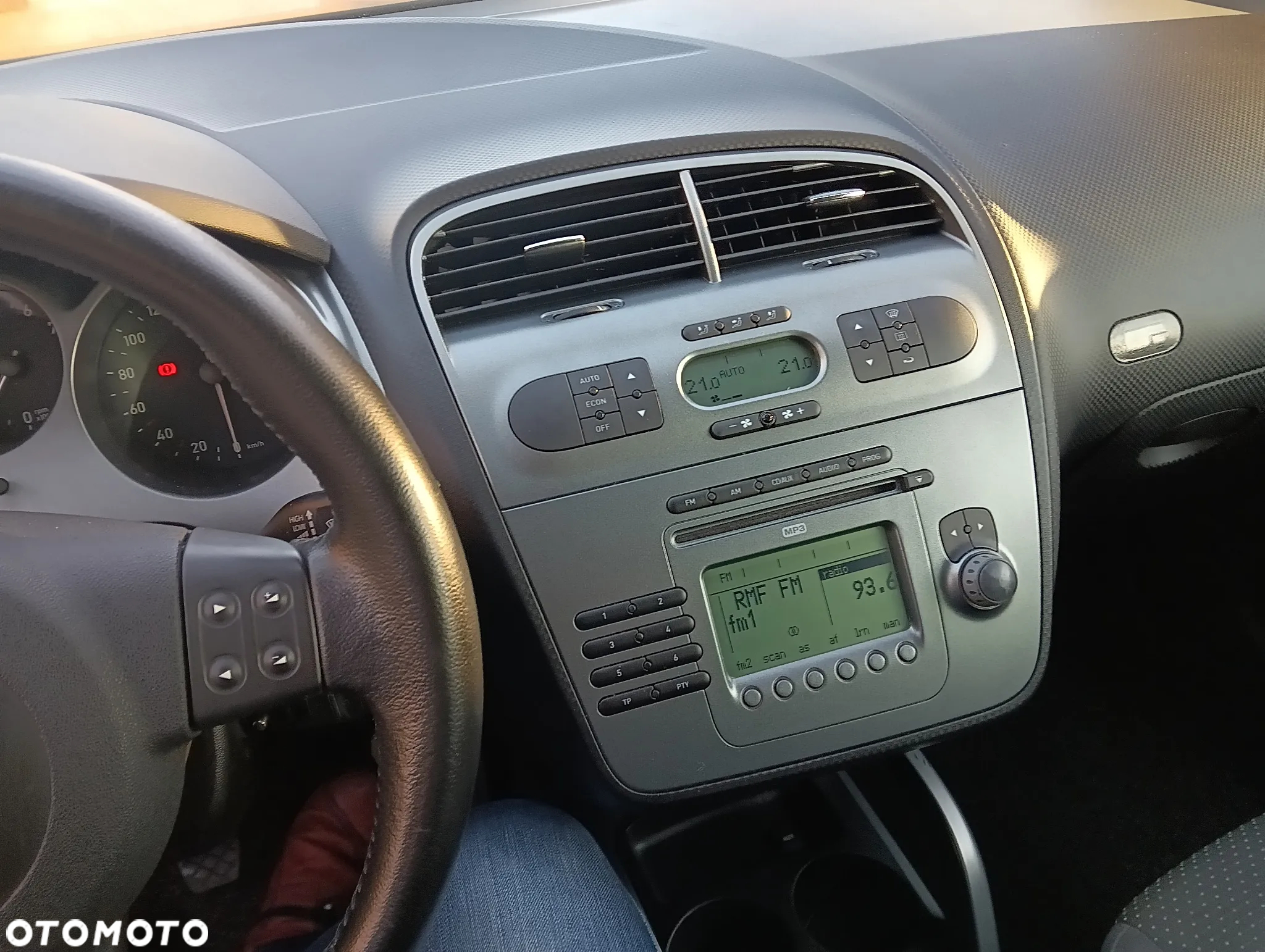 Seat Altea XL 1.6 Stylance - 9