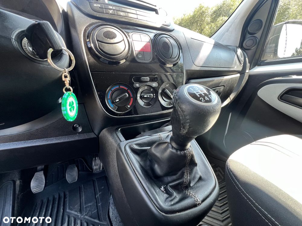 Fiat Qubo - 11