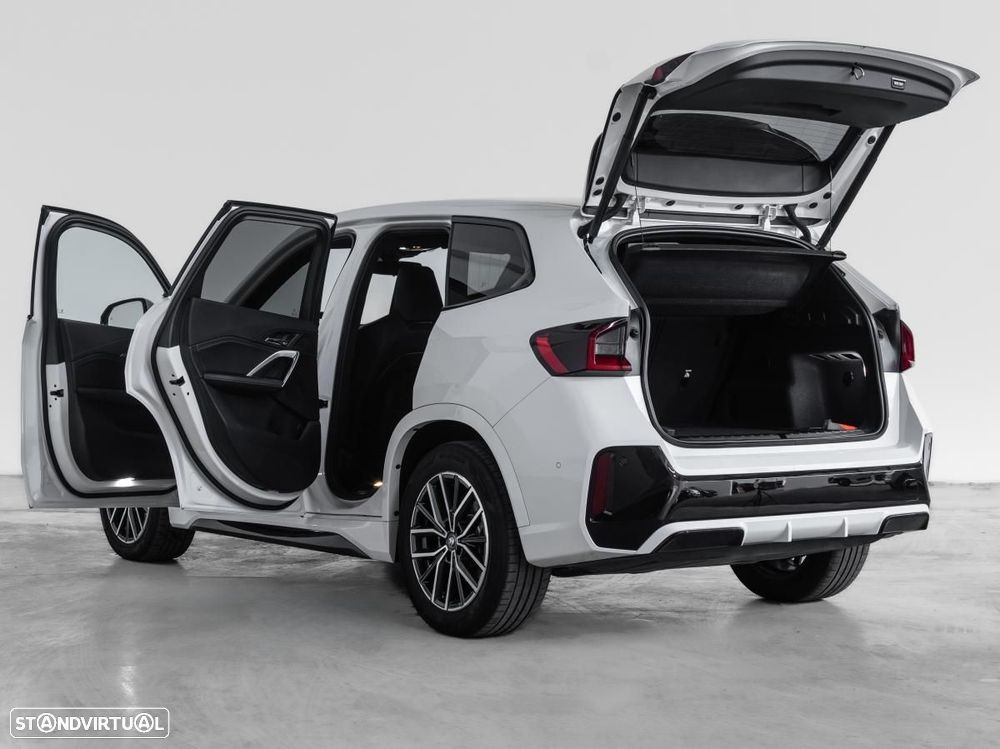 BMW iX1 eDrive20 - 5