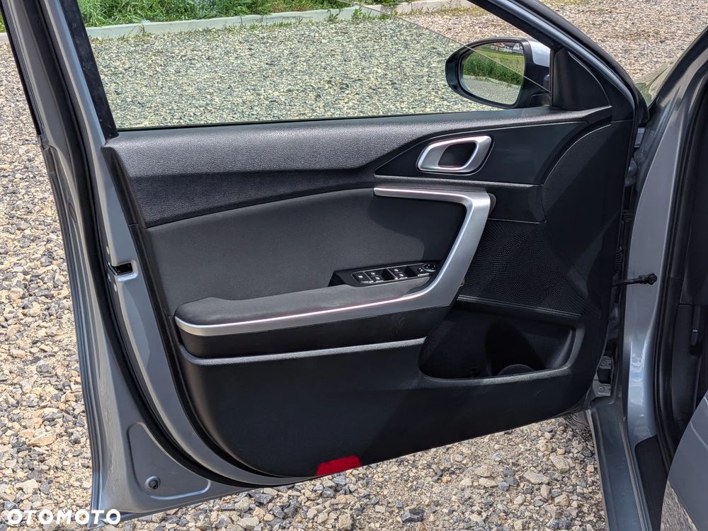 Kia Ceed 1.6 CRDi SCR L Business Line - 18