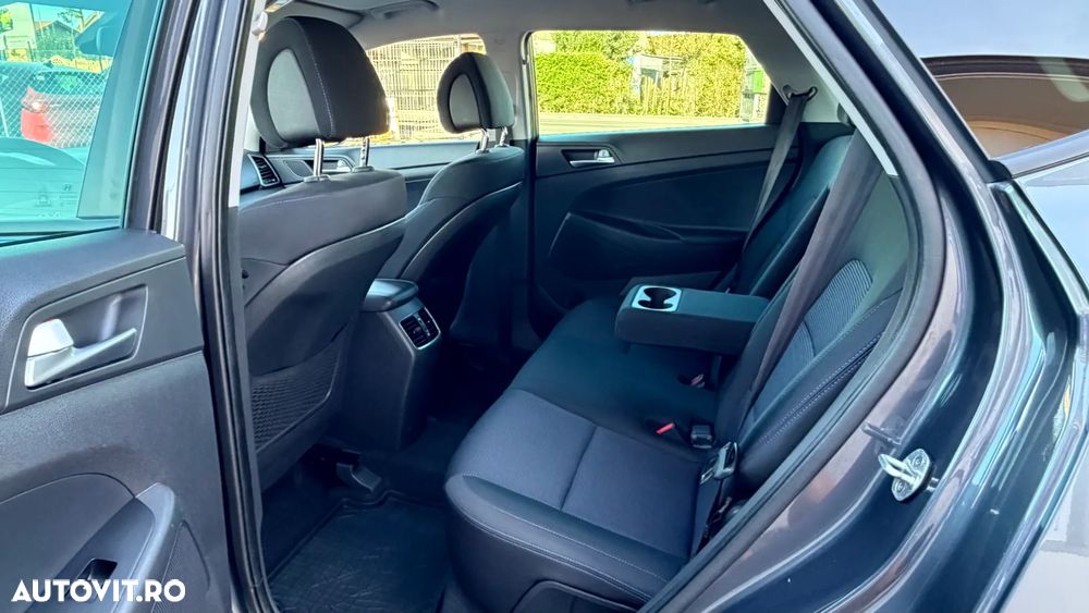 Hyundai Tucson 2.0 CRDI 4WD Automatik Style - 18