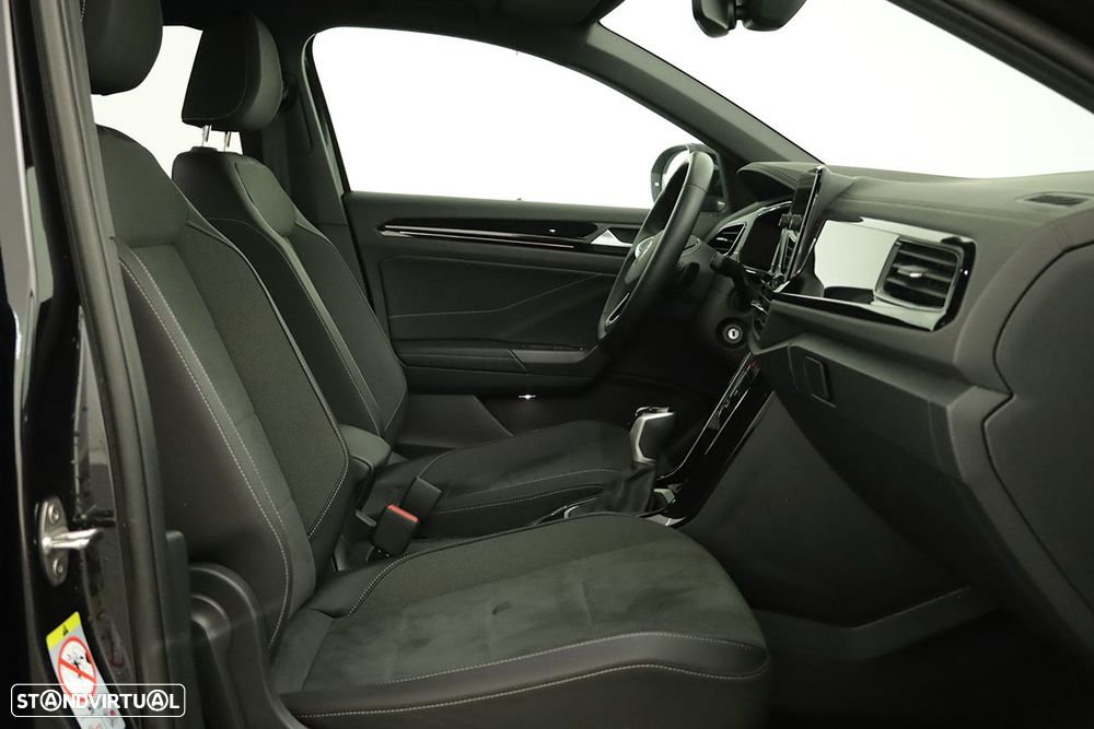 VW T-Roc 1.5 TSI Black Style DSG - 19