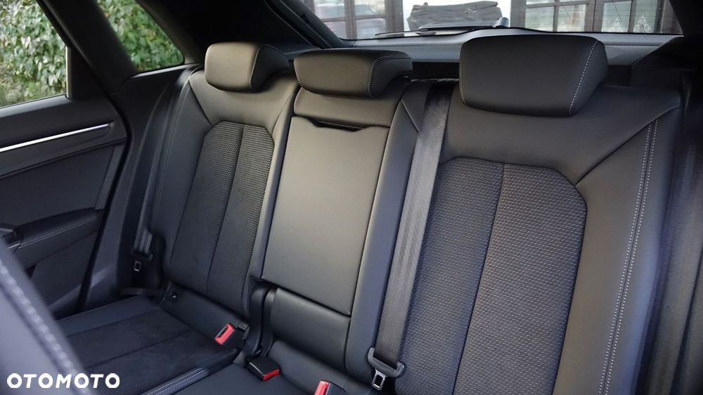 Audi Q3 - 22