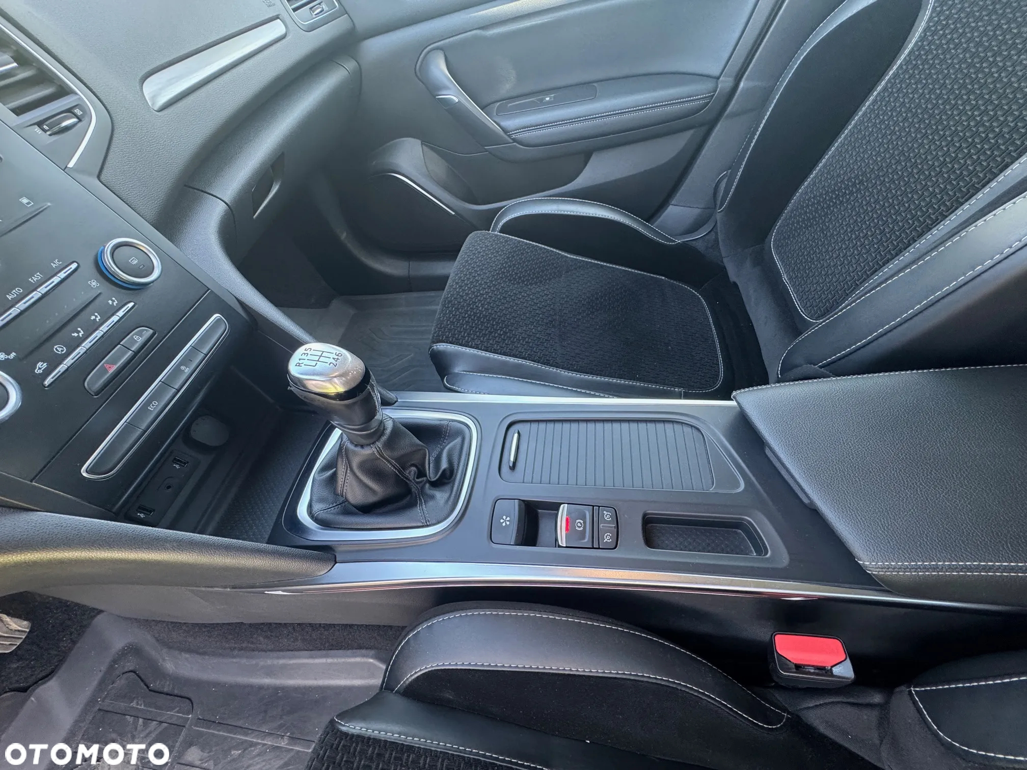 Renault Megane 1.2 Energy TCe Intens - 16