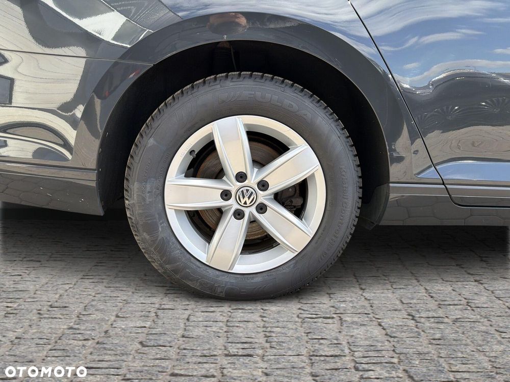 Volkswagen Passat 2.0 TDI SCR Trendline - 20