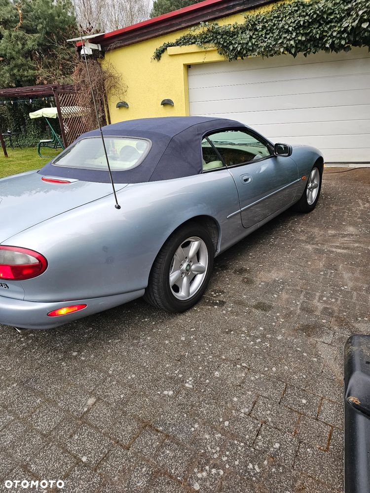 Jaguar XK8 - 5