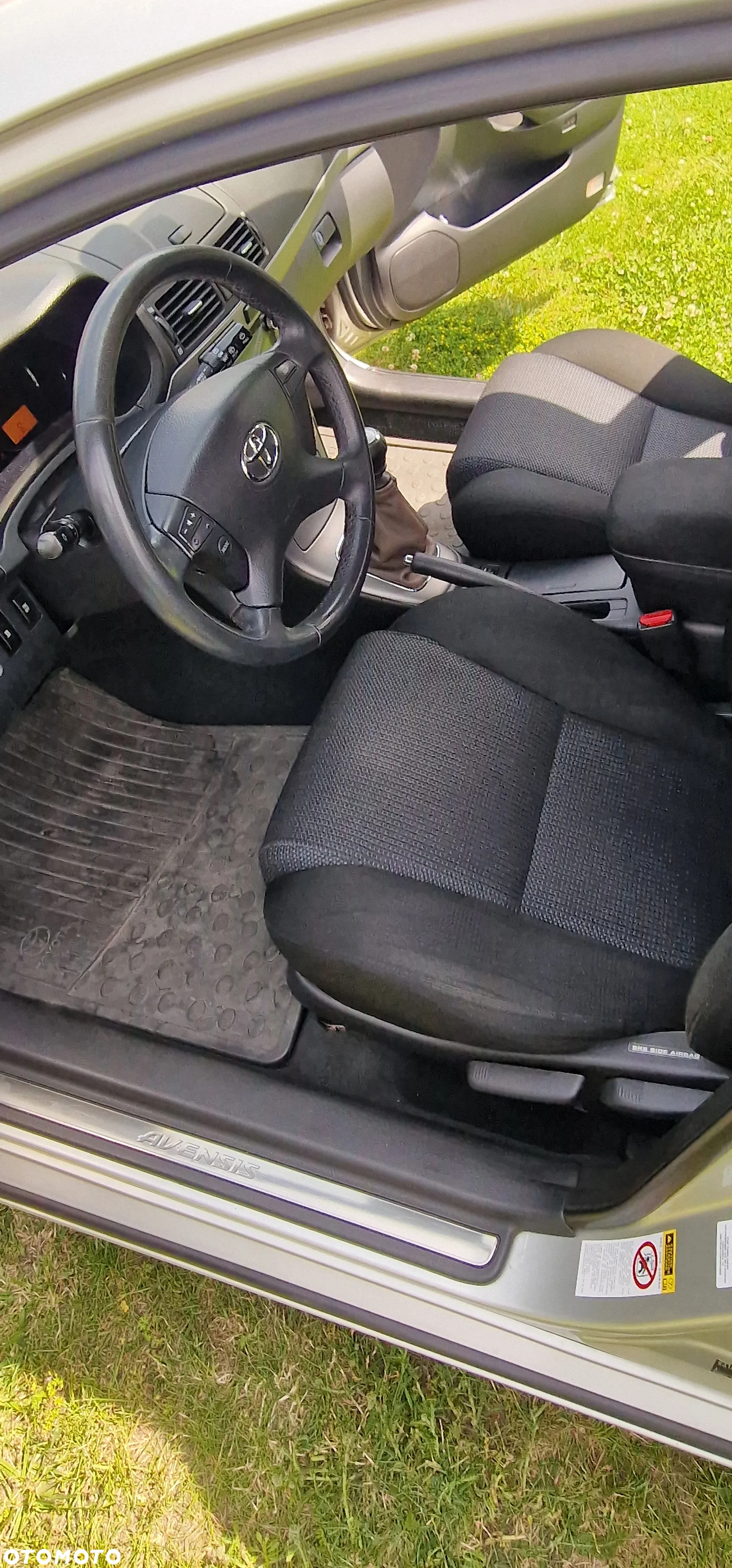 Toyota Avensis 2.0 D-4D Sol - 26