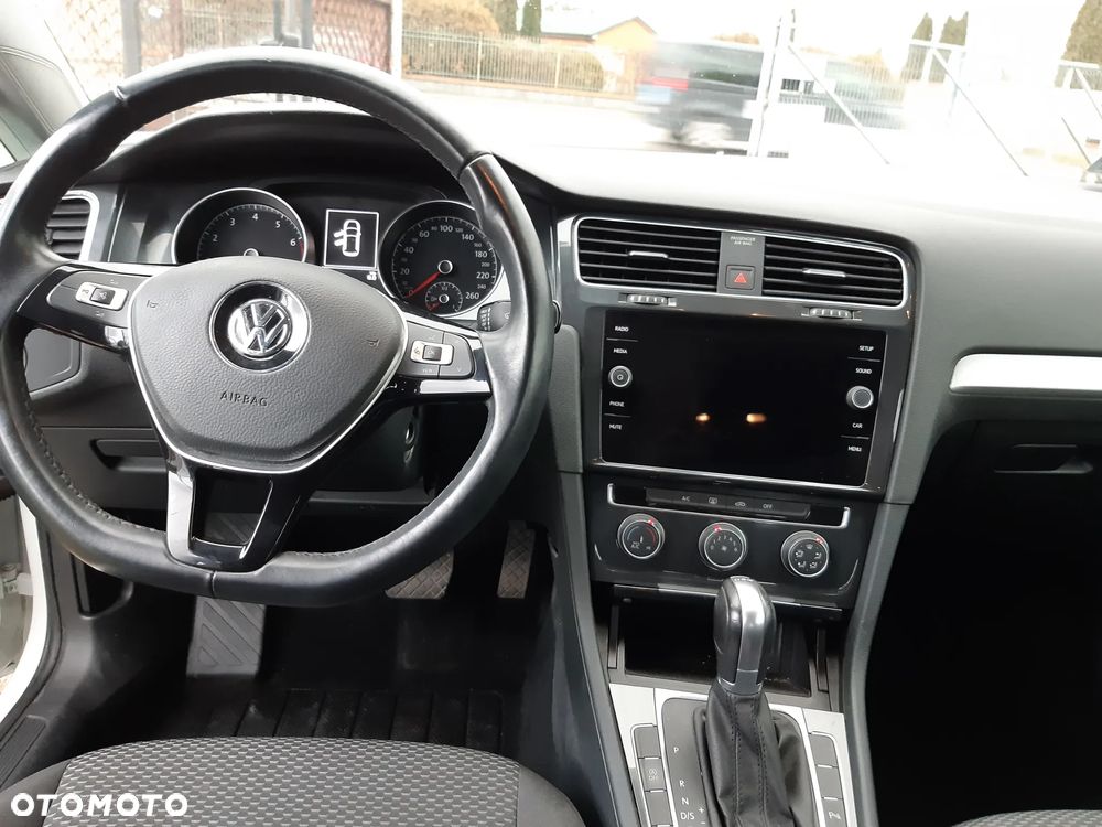 Volkswagen Golf 1.0 TSI Comfortline DSG - 3