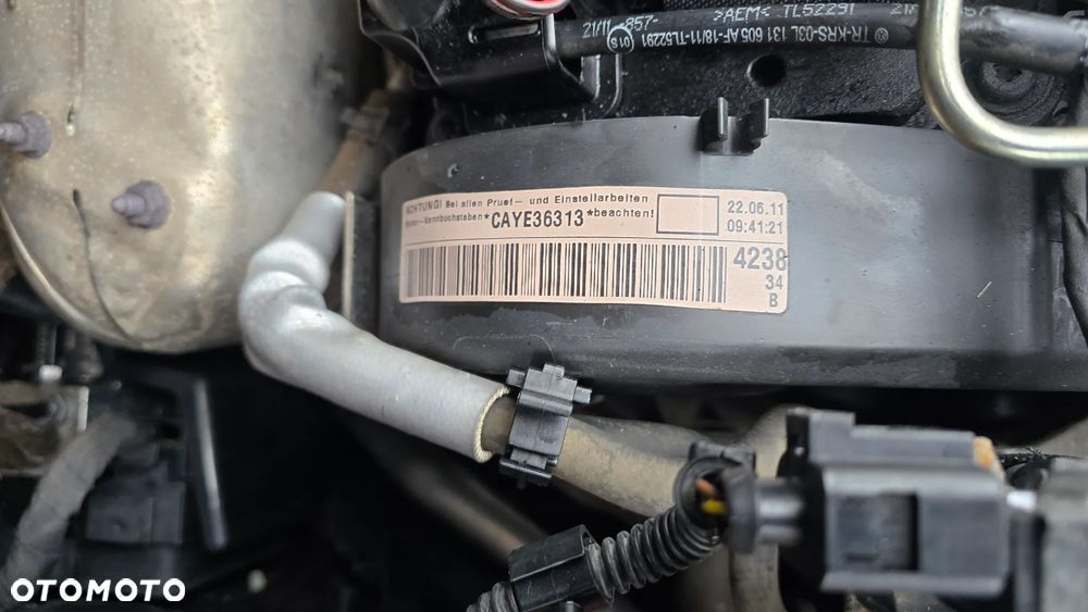 Volkswagen Touran 1.6 TDI DPF BlueMotion Technology Highline - 26