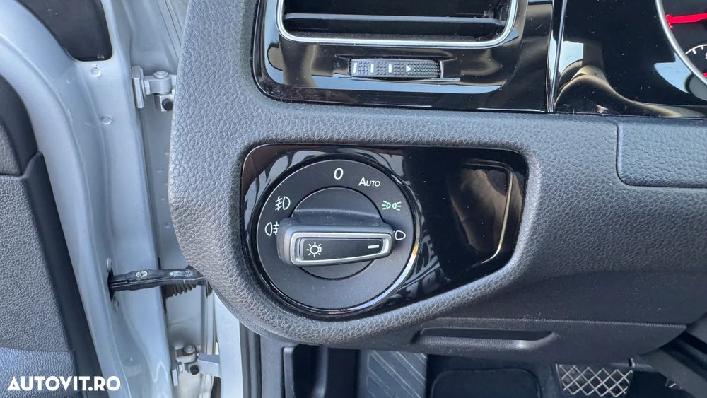 Volkswagen Golf Variant 2.0 TDI (BlueMotion Technology) DSG Highline - 14