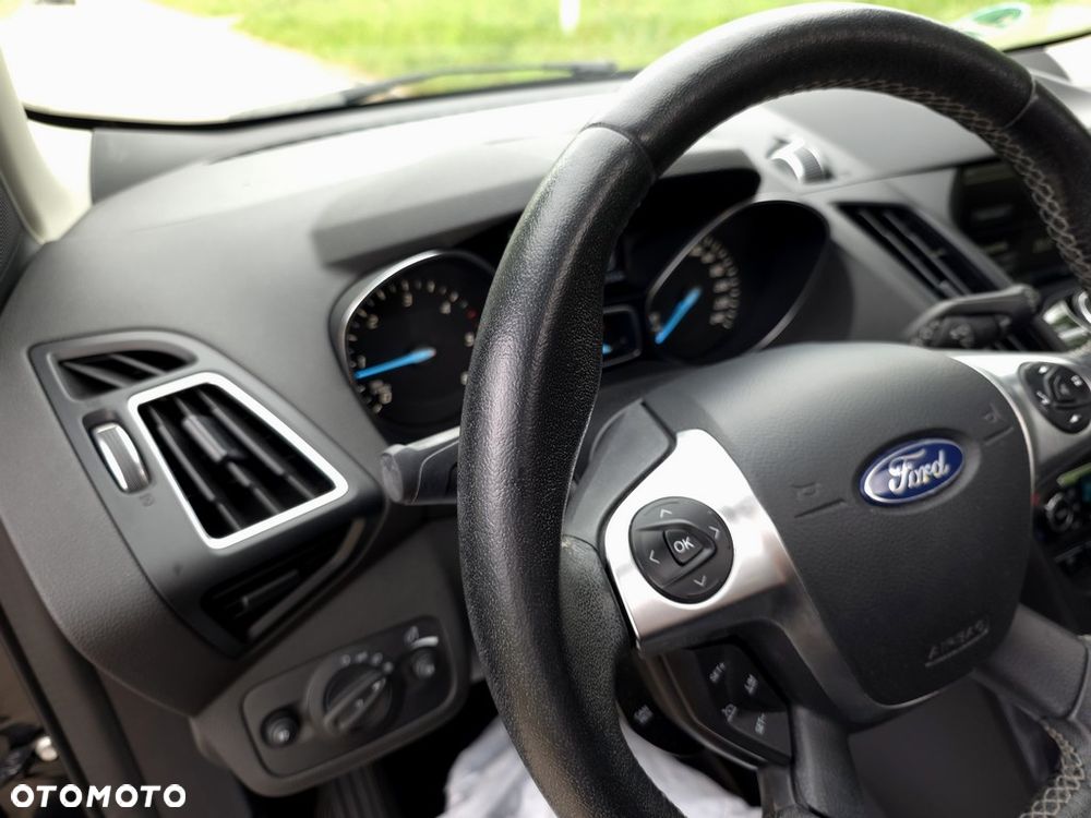 Ford Kuga 2.0 TDCi 4WD Titanium - 25