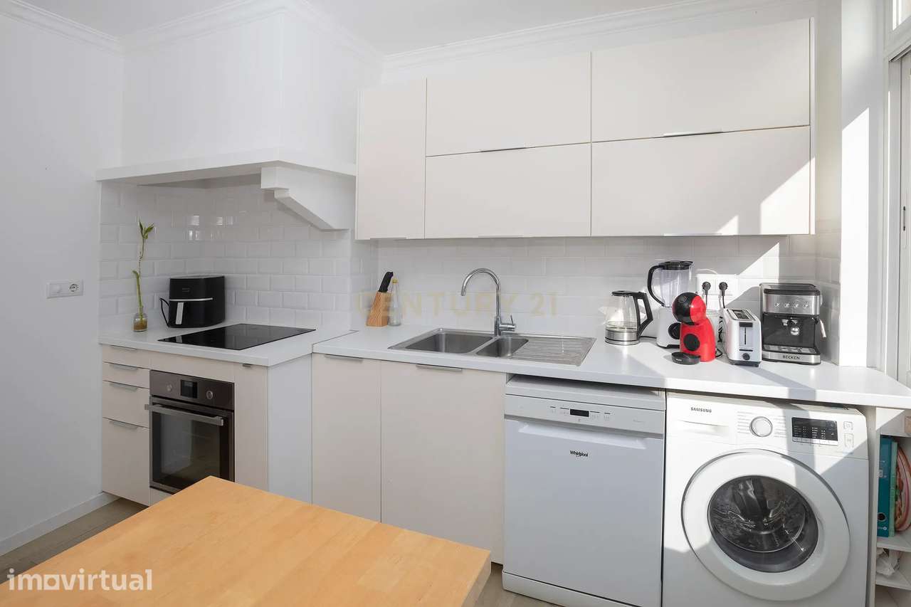 Apartamento T2 transformado em T1, totalmente remodelado, em São Domin - Grande imagem: 5/11