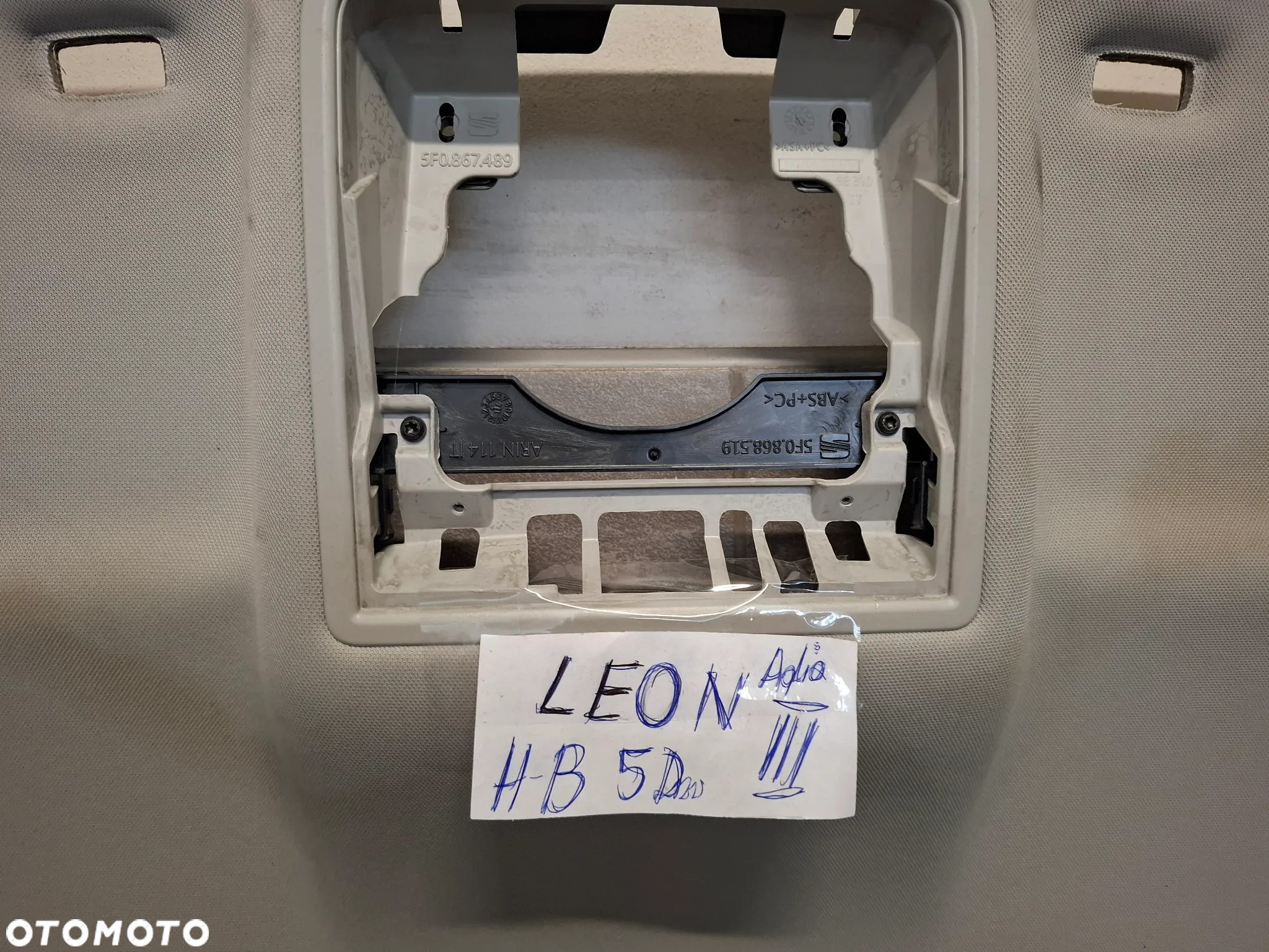 Podsufitka Seat Leon III 2014 rok hatchback ANGLIA - 3