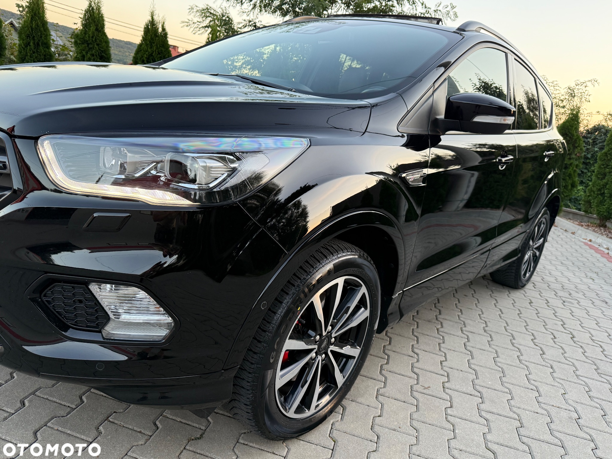 Ford Kuga 2.0 TDCi AWD ST-Line - 18