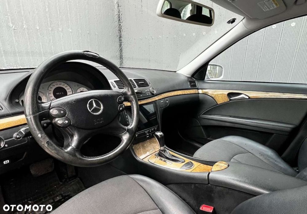 Mercedes-Benz Klasa E 200 T Kompressor Automatik Avantgarde - 10