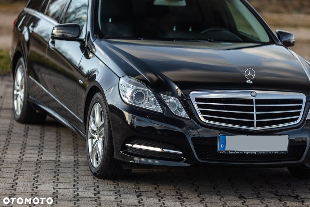 Mercedes-Benz Klasa E 220 CDI DPF BlueEFFICIENCY 7G-TRONIC Avantgarde - 1