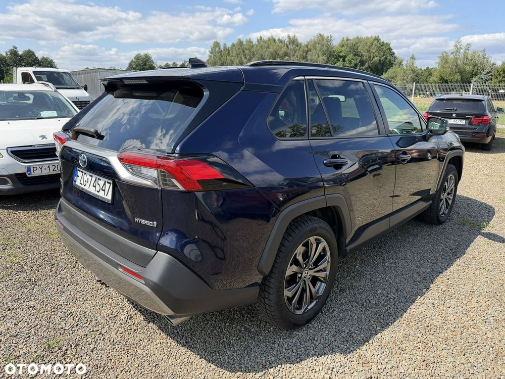 Toyota RAV4 - 4
