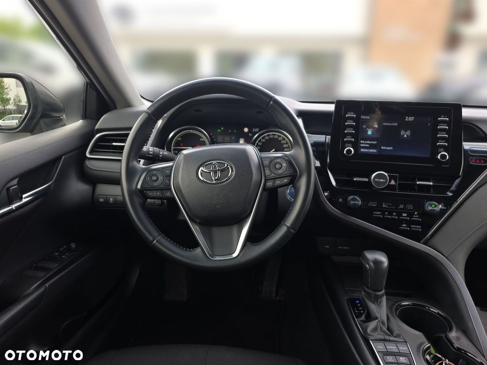 Toyota Camry 2.5 Hybrid Comfort CVT - 12