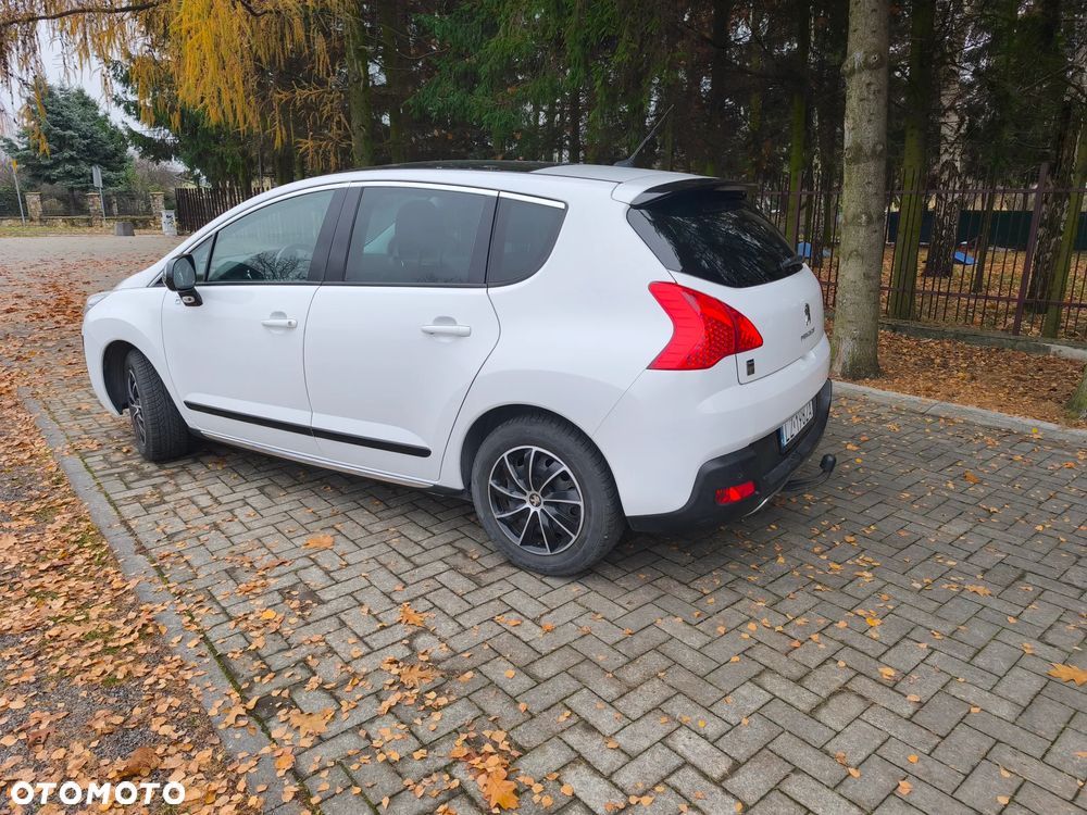 Peugeot 3008 2.0 HDi HYbrid4 - 2