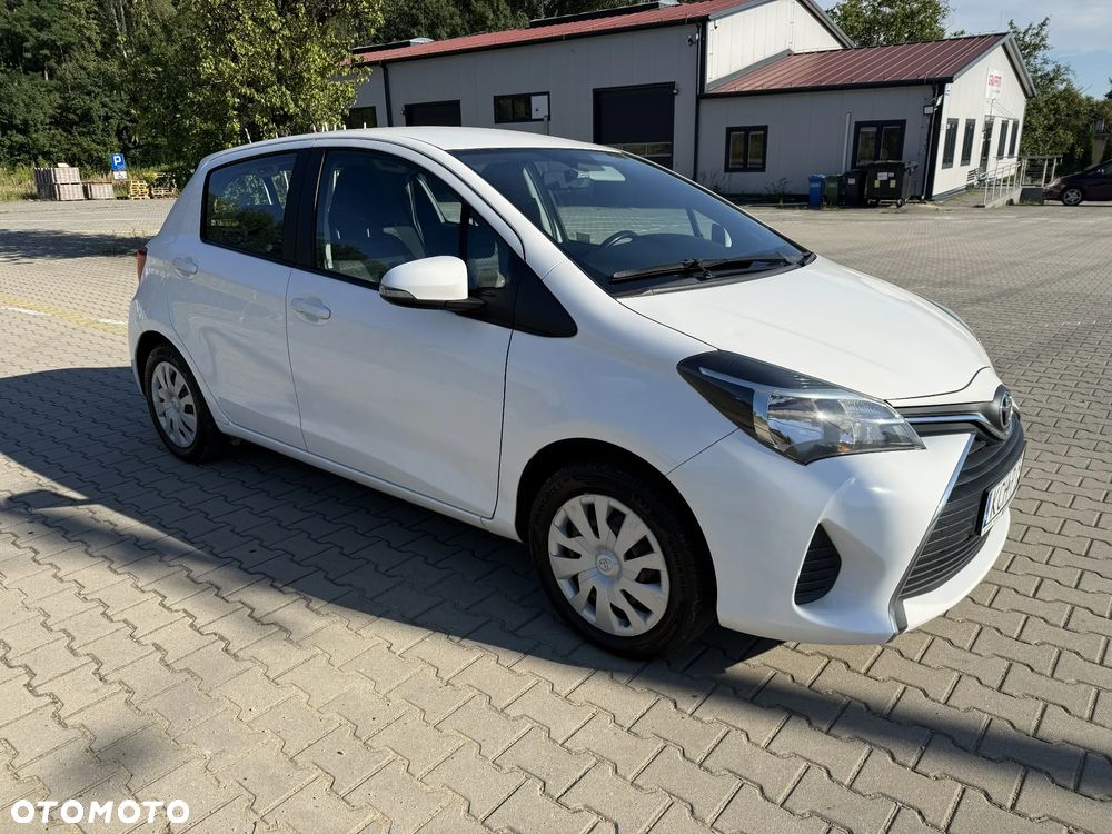 Toyota Yaris 1.33 Premium - 4