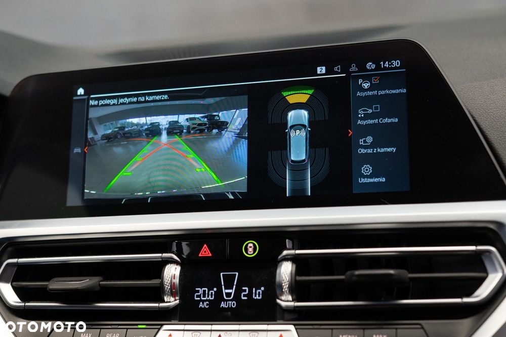 BMW Seria 3 320i Sport Line - 23