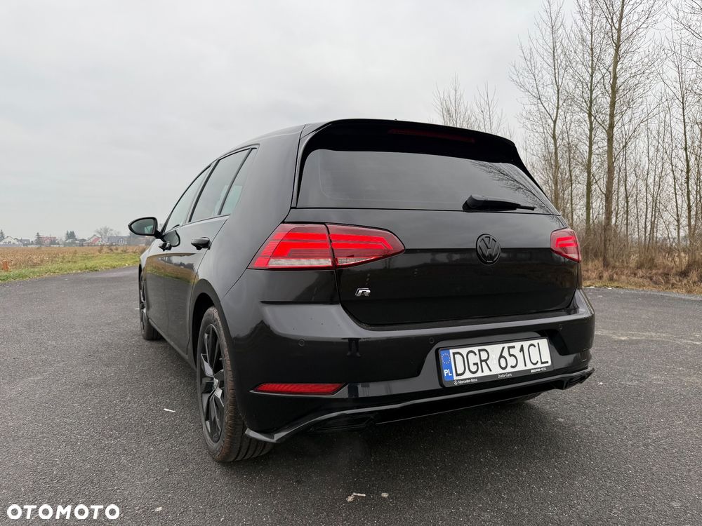 Volkswagen Golf - 6