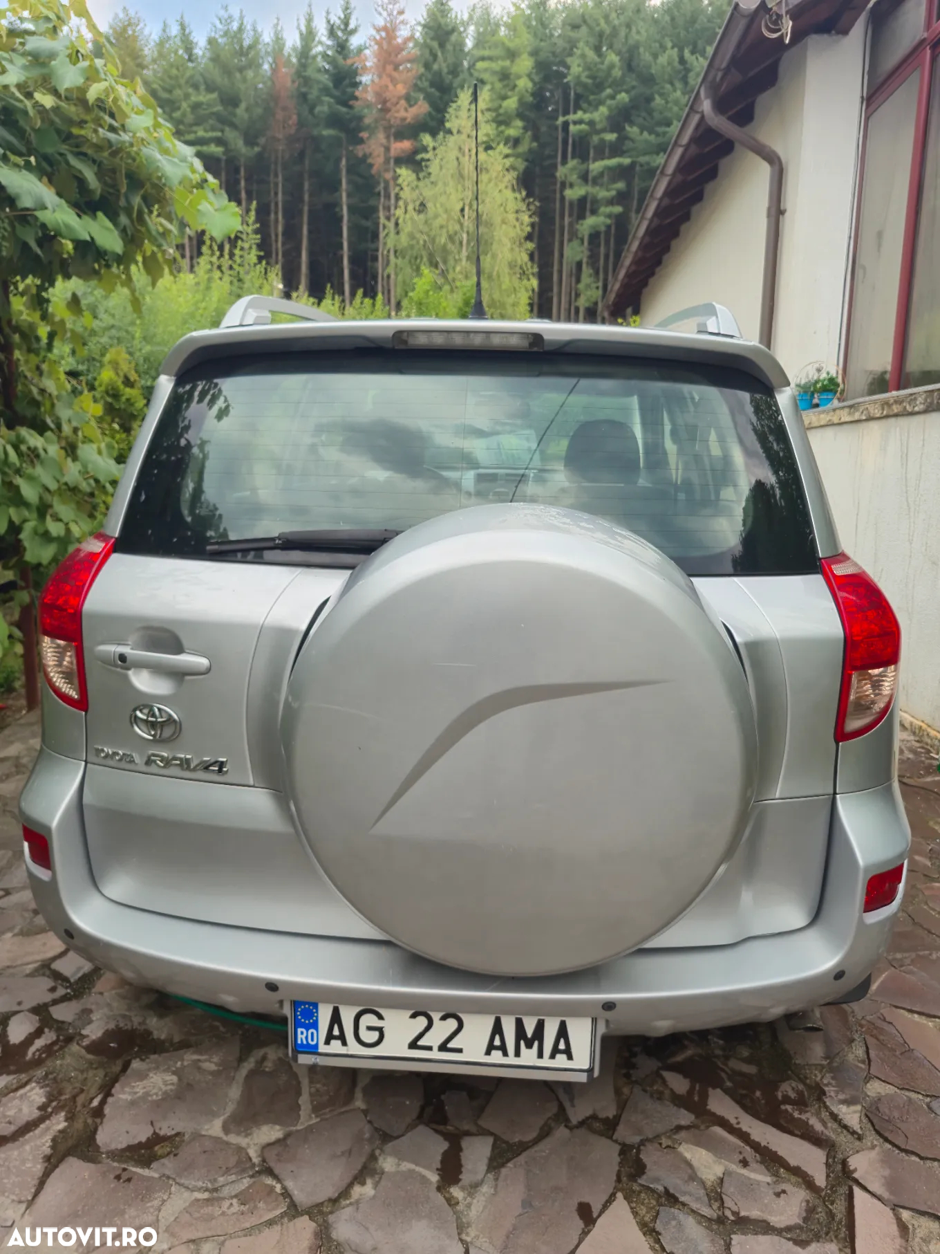 Toyota RAV4 2.2 D-4D Luxury - 7