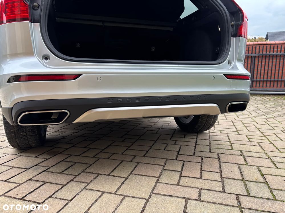 Volvo V60 Cross Country Pro B4 D AWD - 18