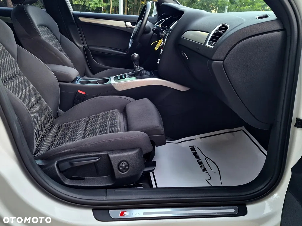 Audi A4 Avant 2.0 TDI DPF clean diesel S line Sportpaket - 12