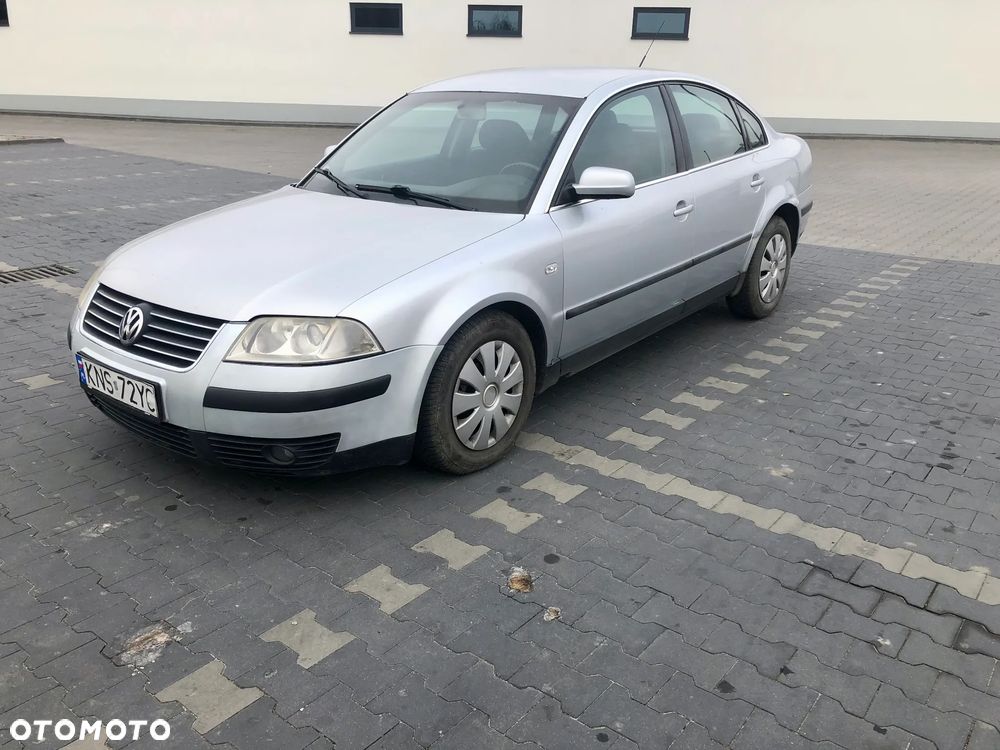 Volkswagen Passat 1.9 TDI Comfortline - 1