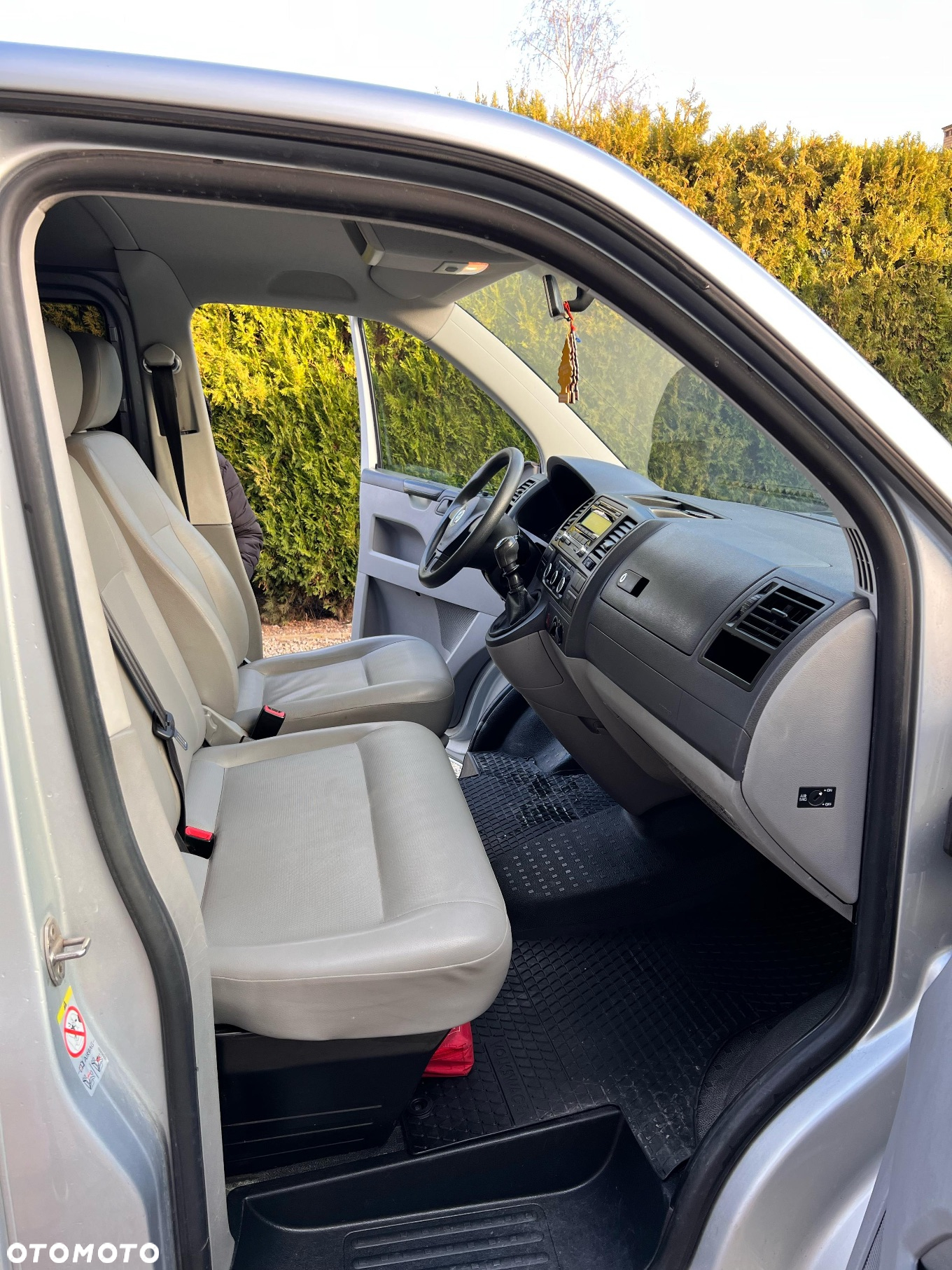 Volkswagen Transporter T5 TDI L2H1 - 9